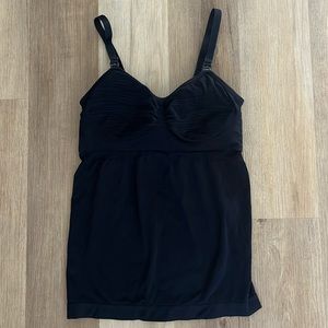 Sublime Hands-Free Pumping and Nursing Tank